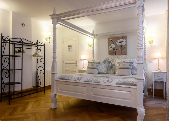 Demeure D'antan - D'hotes 3*